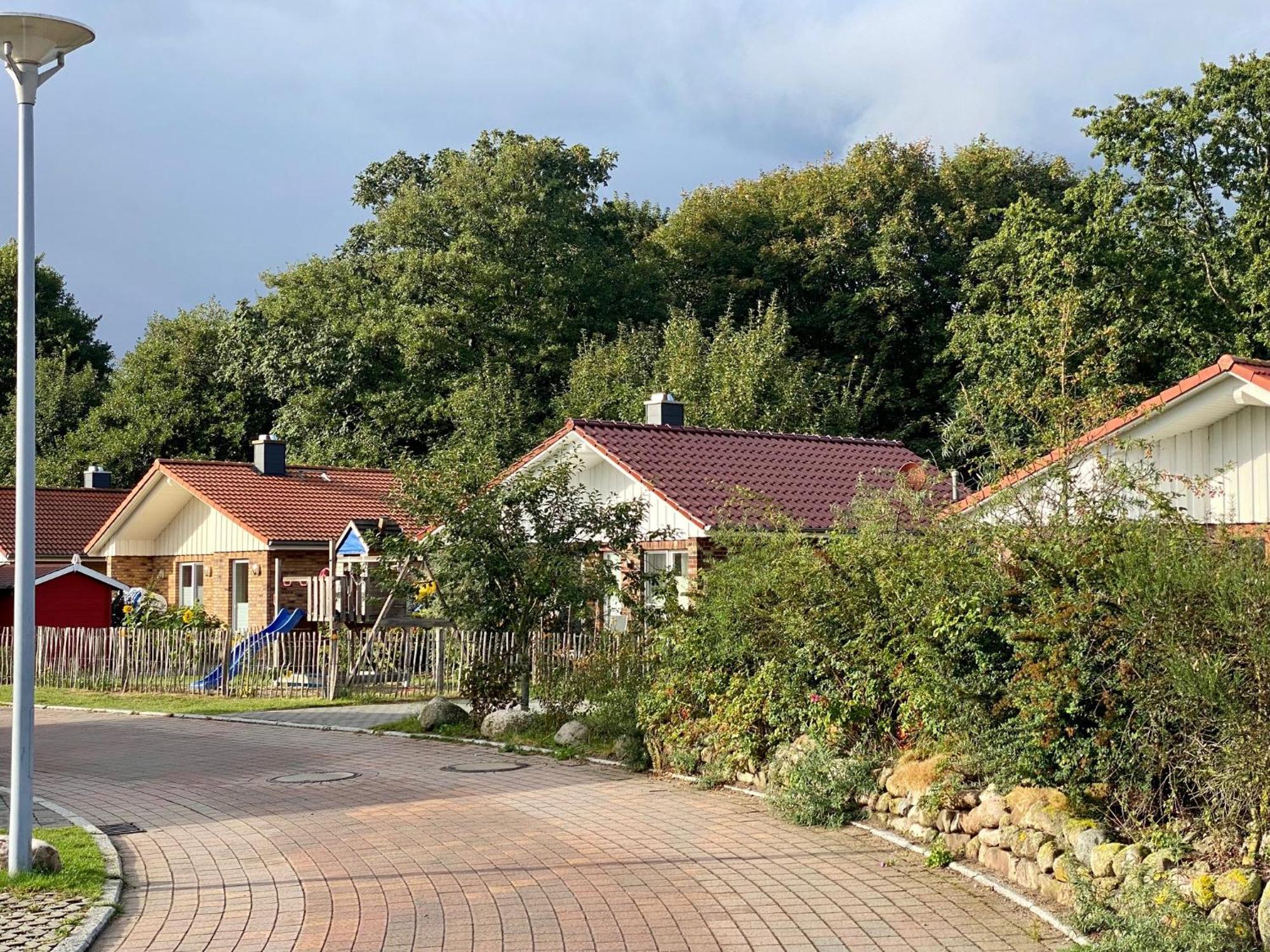 Feriendorf Suedstrand Haus 40 เพลเซอร์ฮาเคิน ภายนอก รูปภาพ